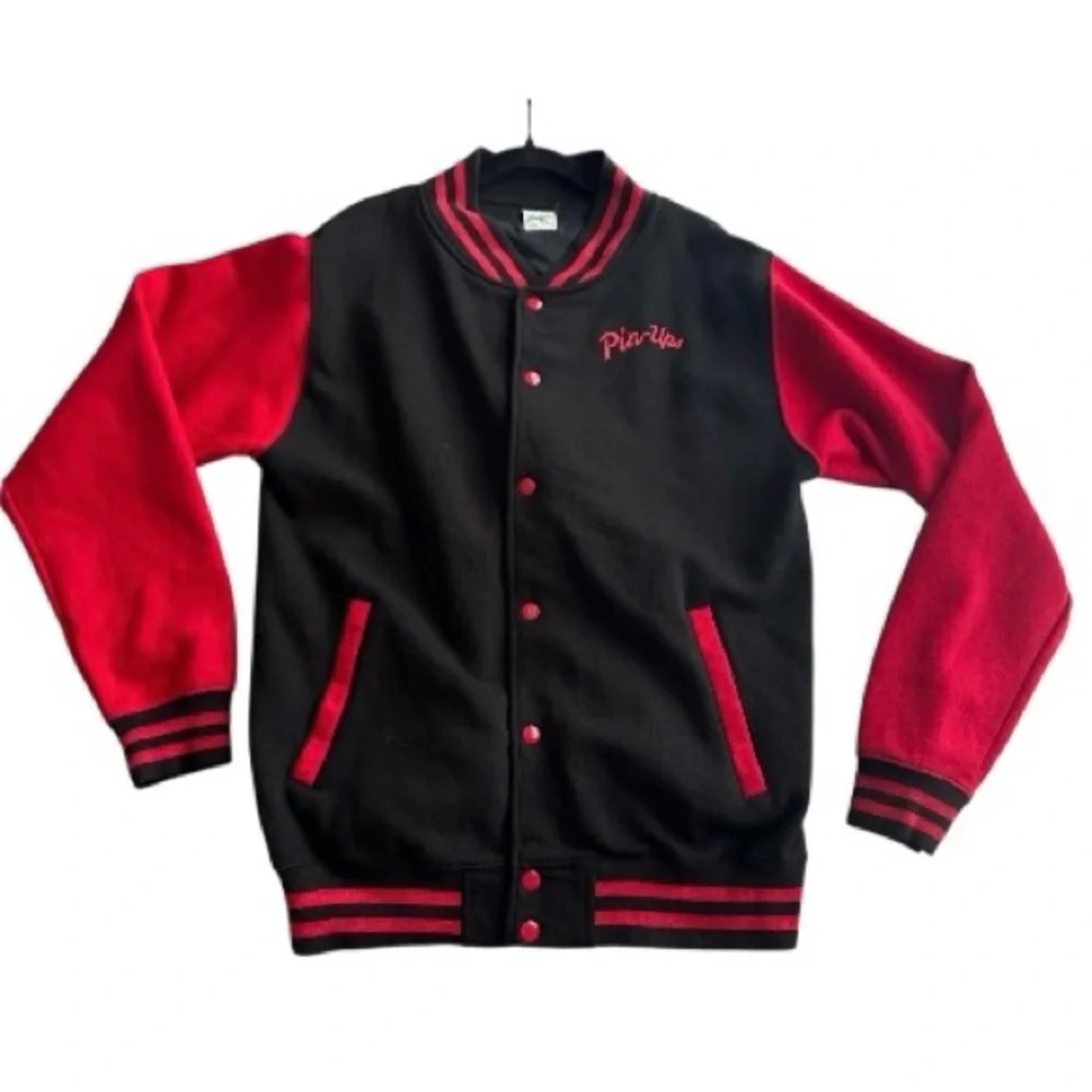AWDis custom varsity